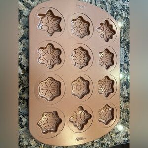 Wilton Premium Copper Snowflake Mold Cookie Baking Tray